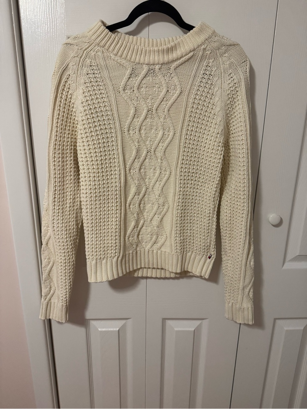 Tommy Hilfiger Cream Cable Knit Cotton Sweater – Size Small